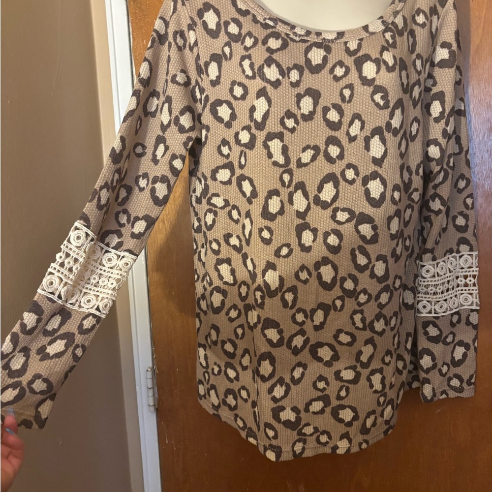 Shirt - Picture 2 of 2